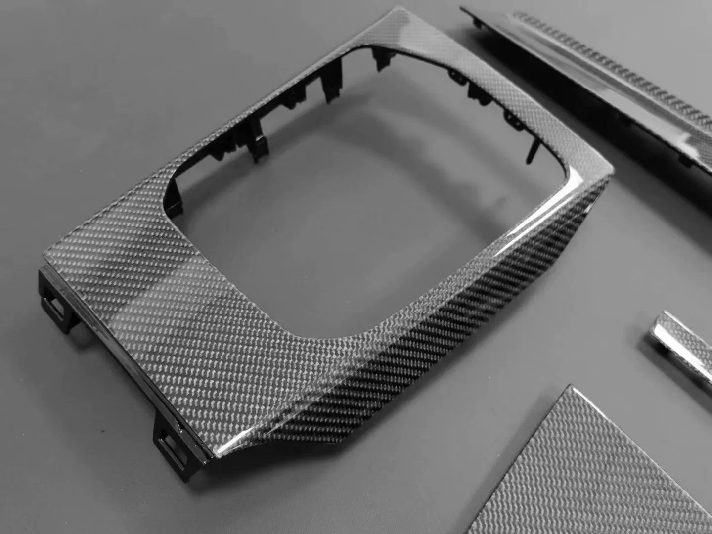 BMW i3/i4 Carbon Fiber Interior Kit 6-Piece Kit with Non-Destructive Installation Made from Toray Carbon Fiber