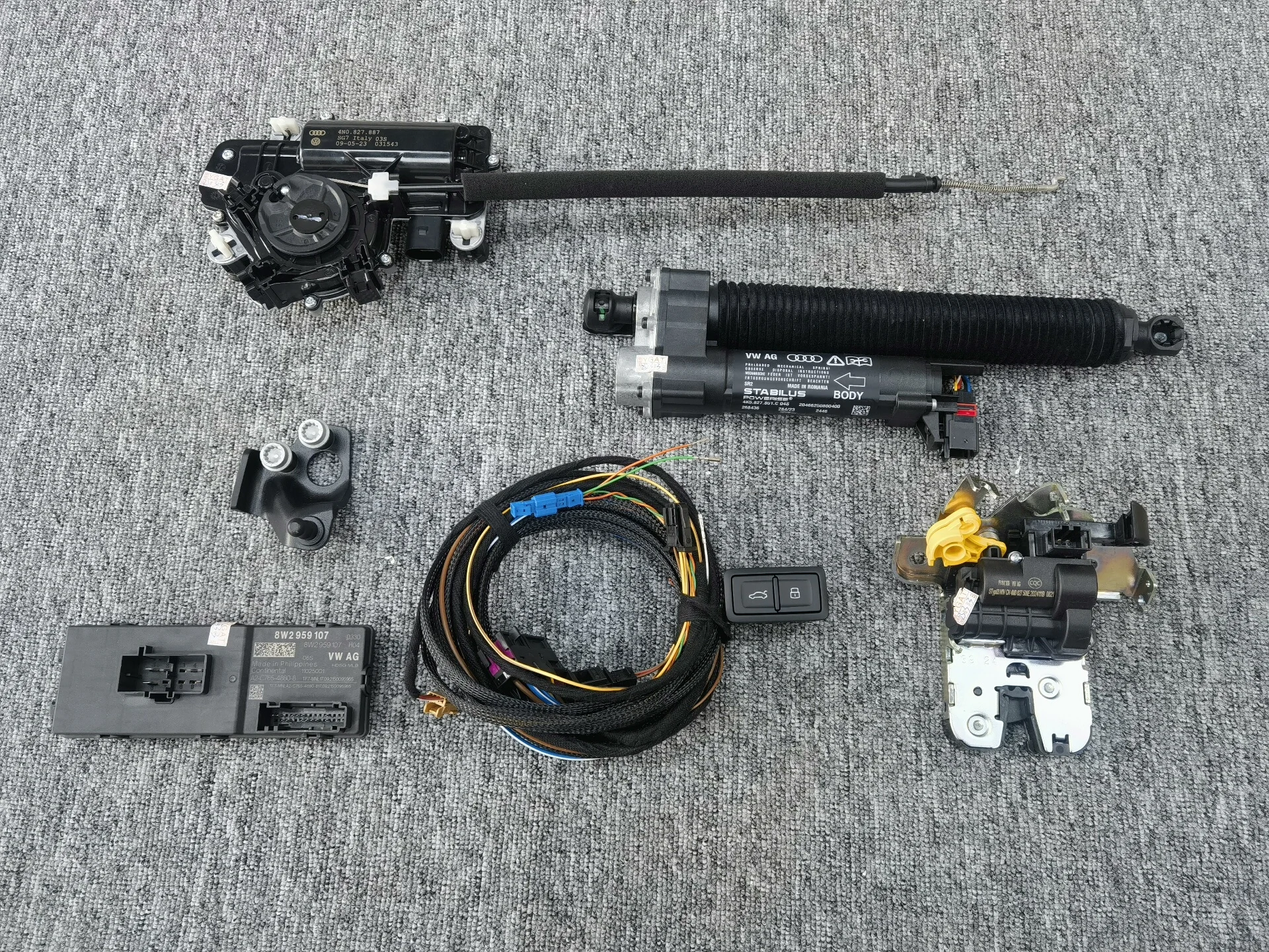 Original Factory Electric Tailgate for Audi A6 C8 Audi A6 Electric Tailgate Upgrade KitCompatible with models from 2019–2025