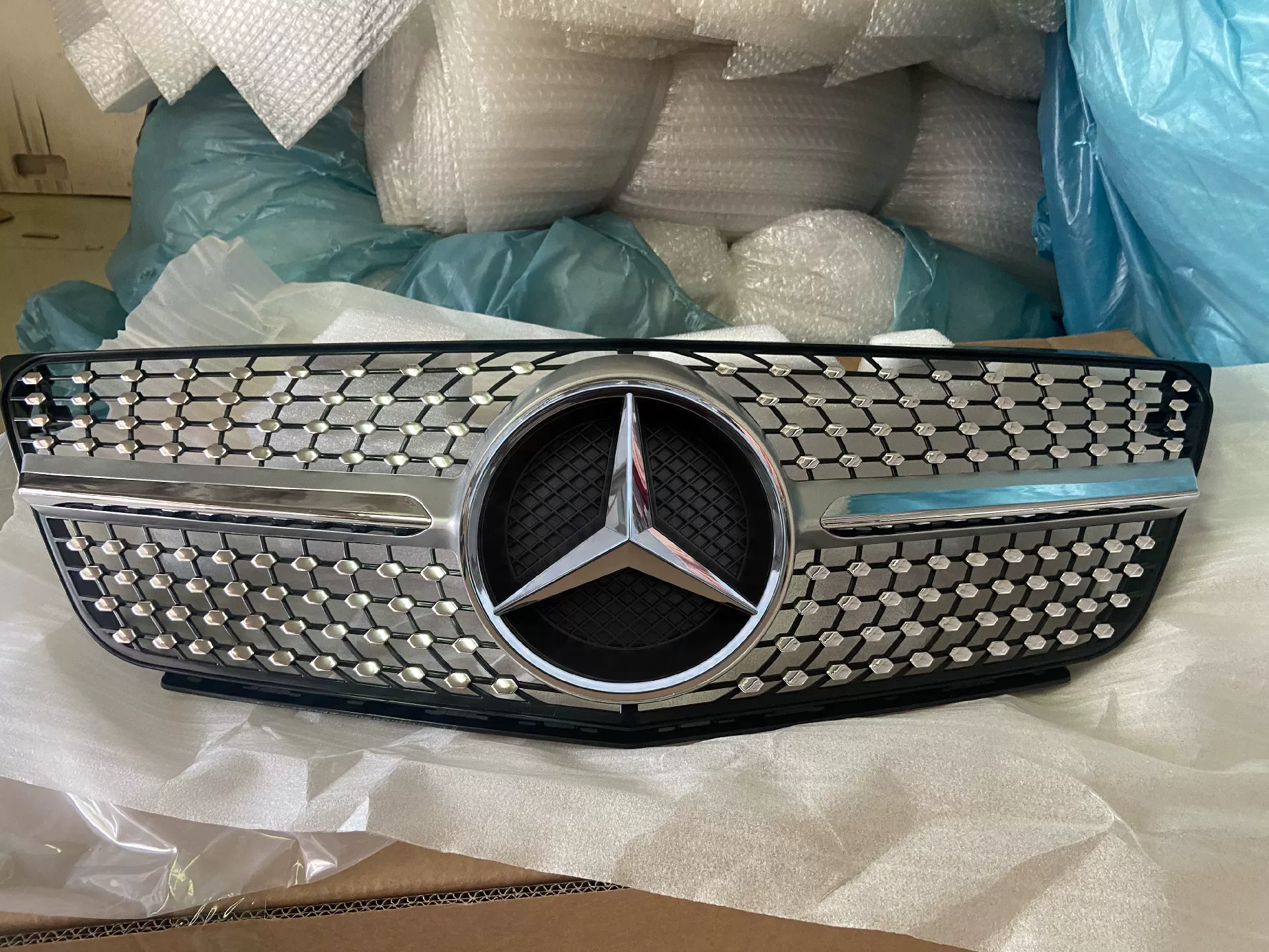 Mercedes-Benz B-Class W245 Modified Grille – 2009–2011 Models B180, B200, B220, B250, B260 – Non-Destructive Replacement