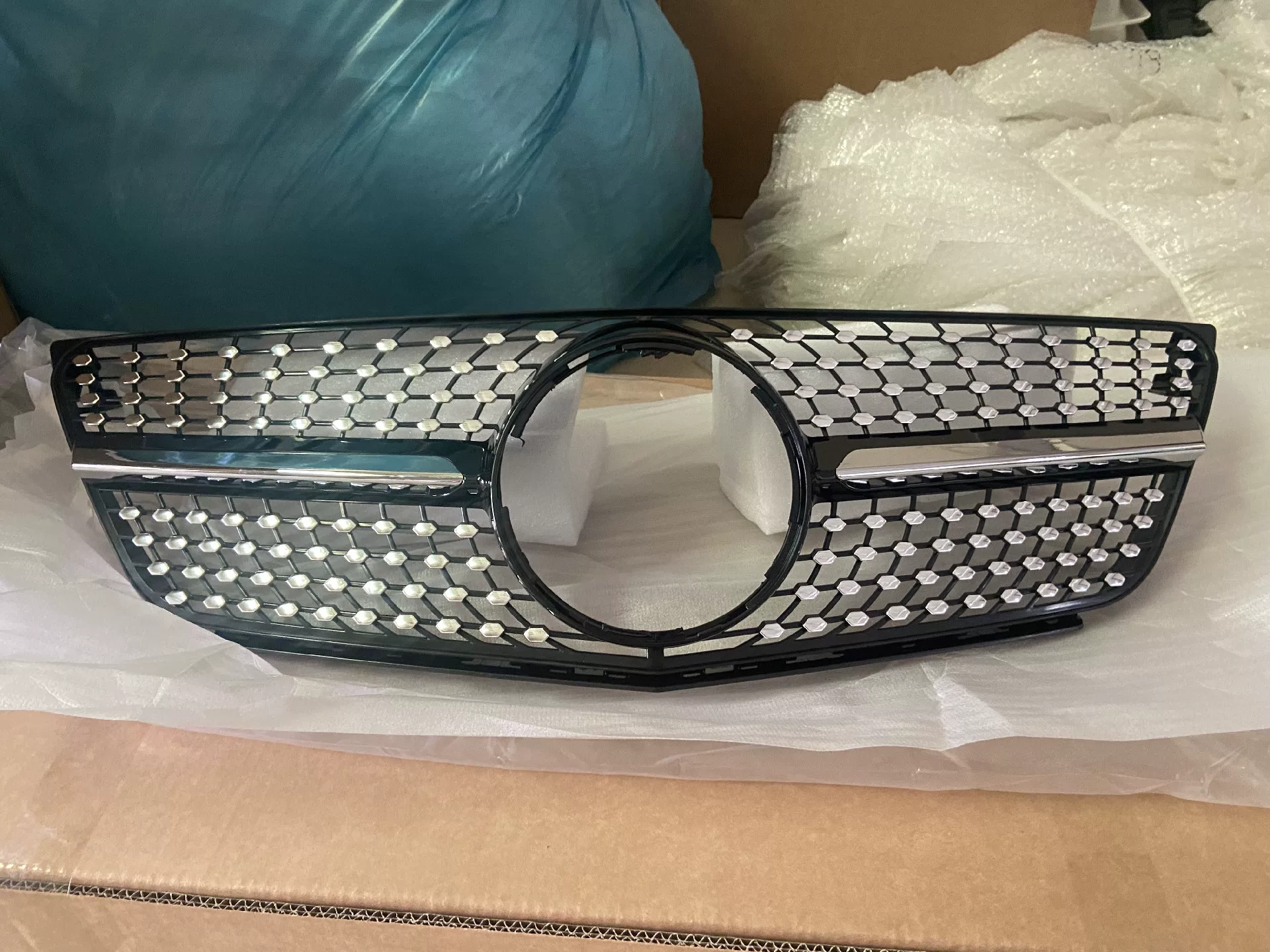 Mercedes-Benz B-Class W245 Modified Grille – 2009–2011 Models B180, B200, B220, B250, B260 – Non-Destructive Replacement