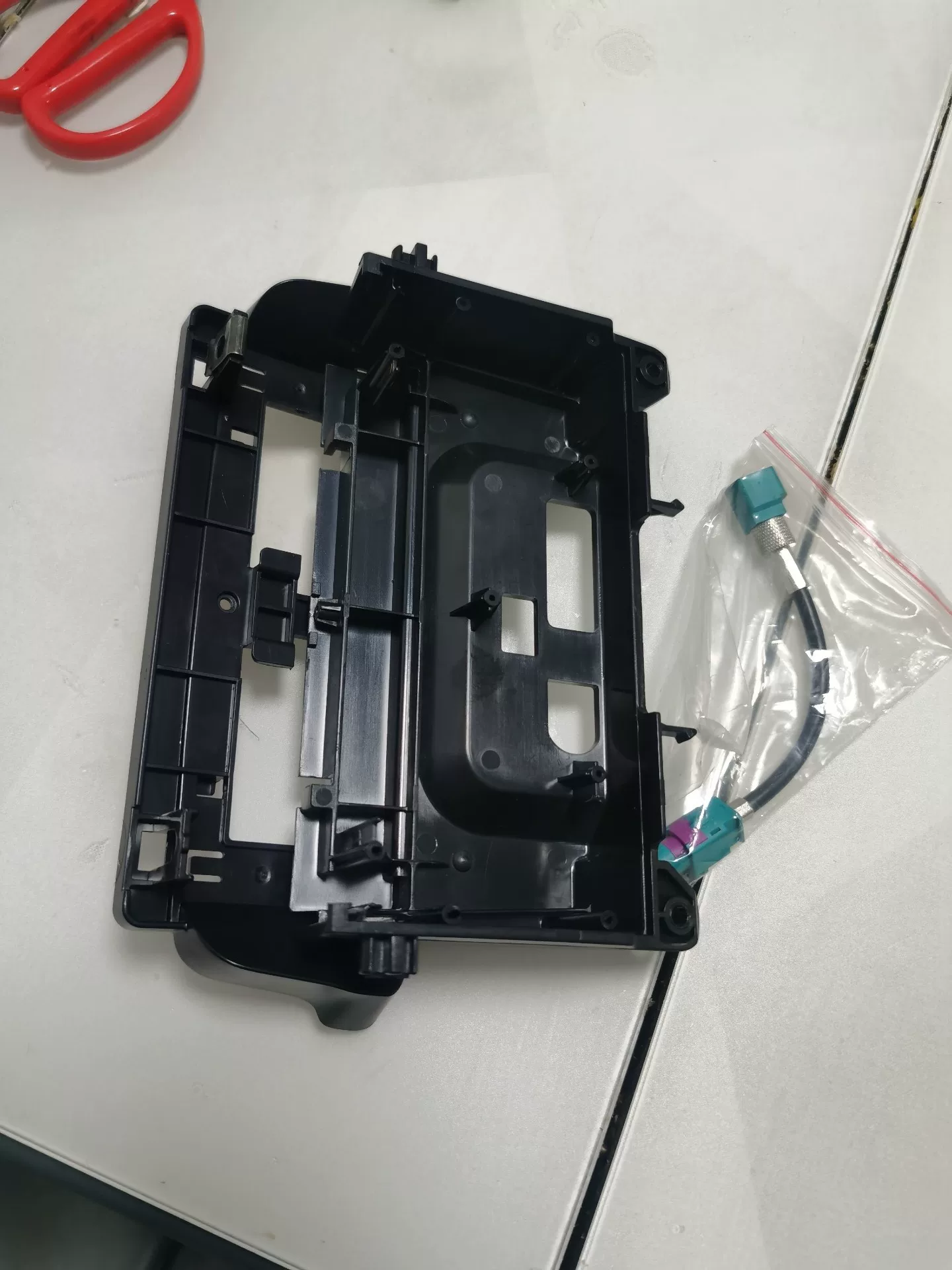 Mercedes C-Class GLC 7.4 to 8.4 Inch OEM Screen Mount Bracket + Video Adapter Cable