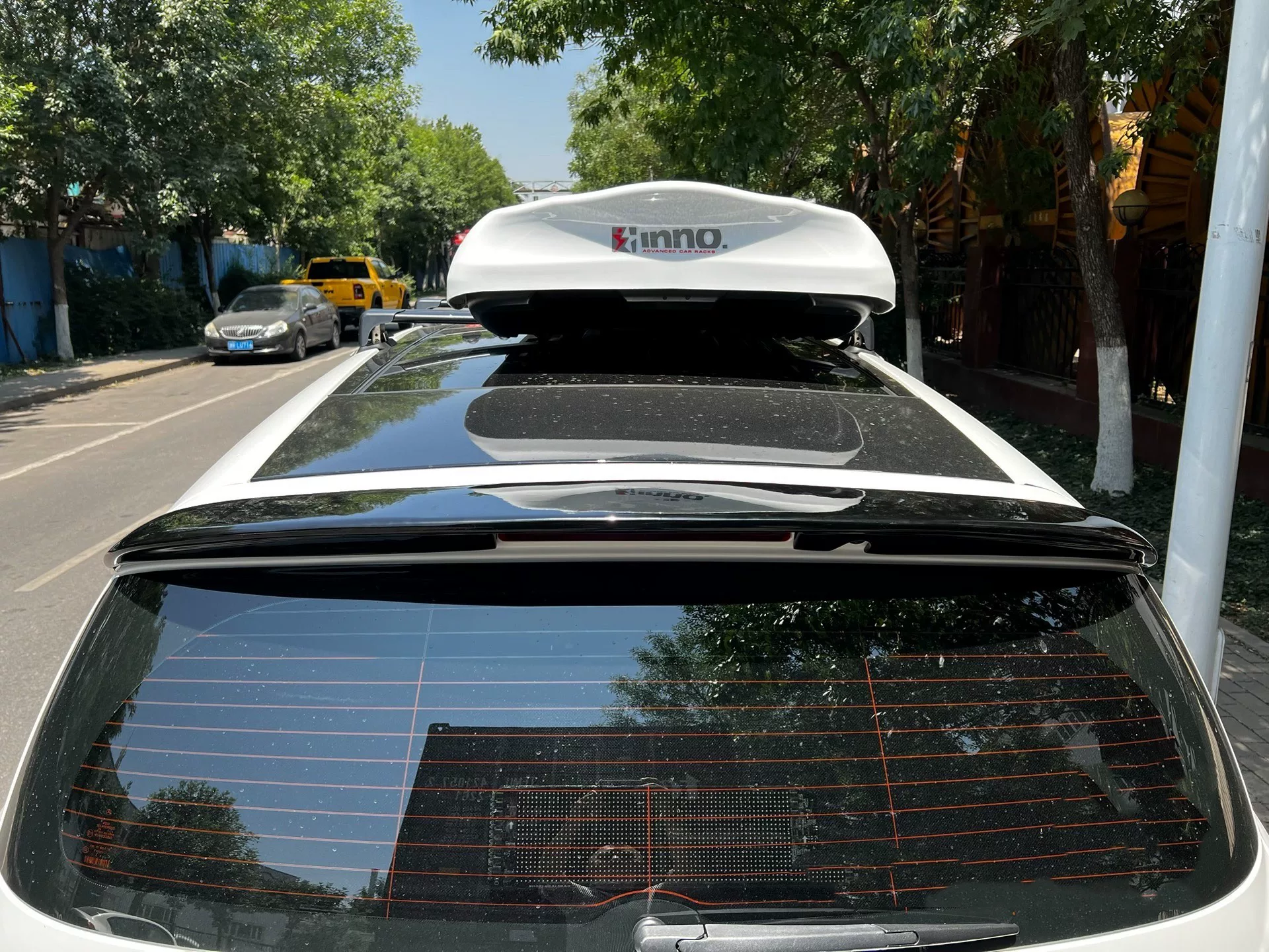 Mercedes-Benz R350 Carbon Fiber Rear Spoiler (OEM Fit, No-Drill Adhesive Mount)