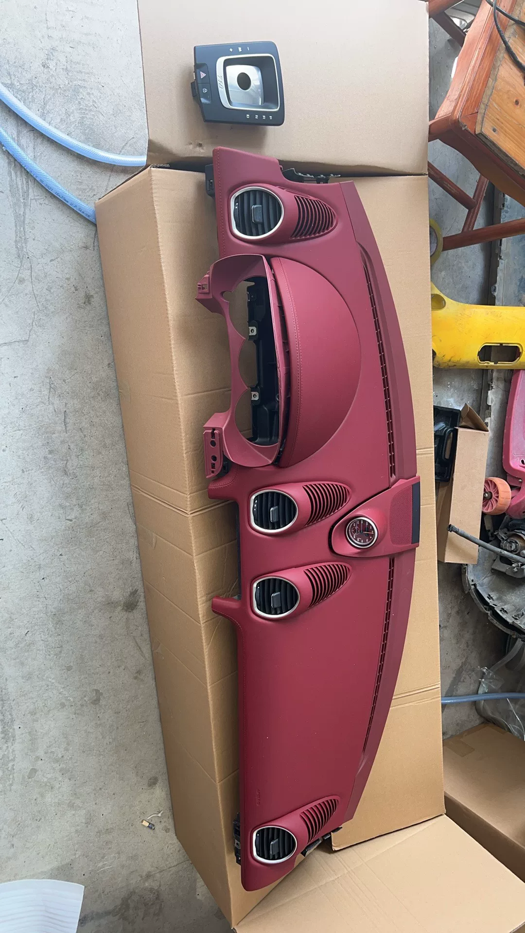 Porsche 718 Dashboard Assembly Kit – Retrofit for 981, 987 Cayman & Boxster (2004–2024)