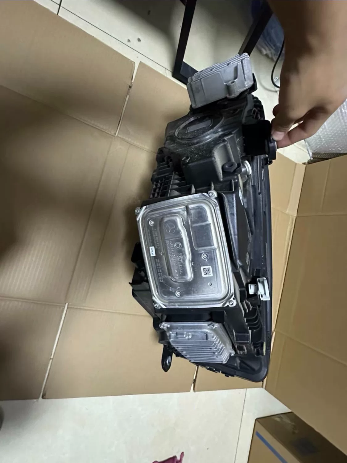 Mercedes-Benz GLC X254 High-End Meteor Shower Headlights (OEM Used)