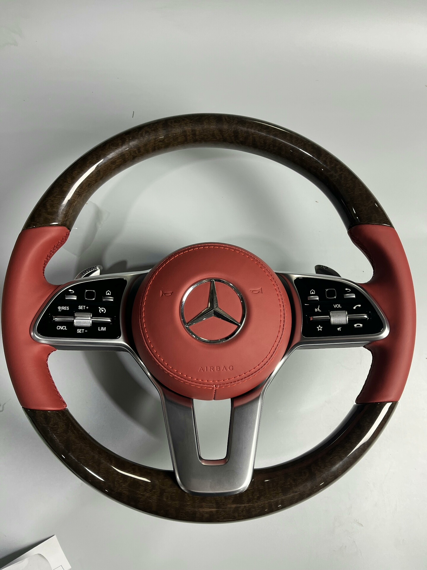 Mercedes-Benz Peach Wood Steering Wheel AssemblyCompatible with W221/E-Class/C-Class/R-Class/G-Class/ML/GLS upports upgrades for older models + genuine leather + multi-function but
