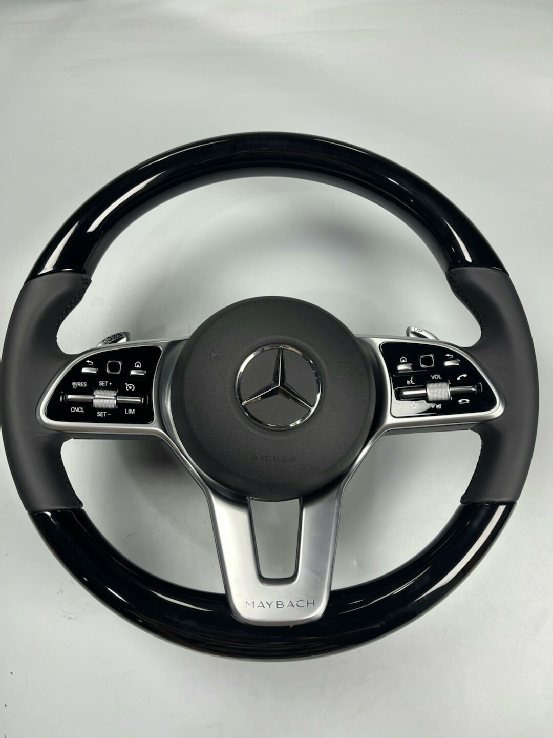 Mercedes-Benz Peach Wood Steering Wheel AssemblyCompatible with W221/E-Class/C-Class/R-Class/G-Class/ML/GLS upports upgrades for older models + genuine leather + multi-function but