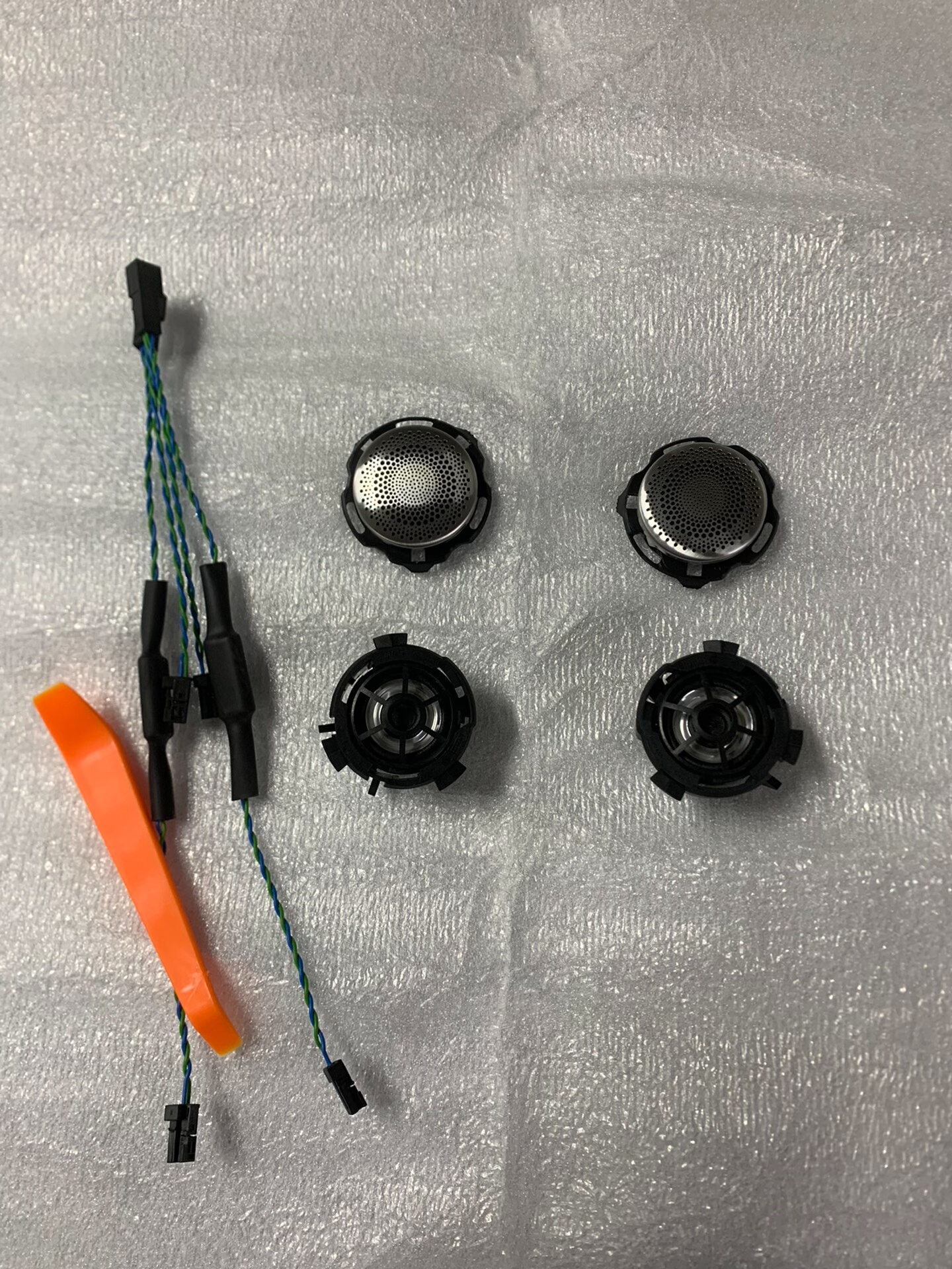 Mercedes-Benz Rear Door Berlin High-End Speaker Installation Kit High-Frequency Cover + Wiring Harness + Mounting Bracket
